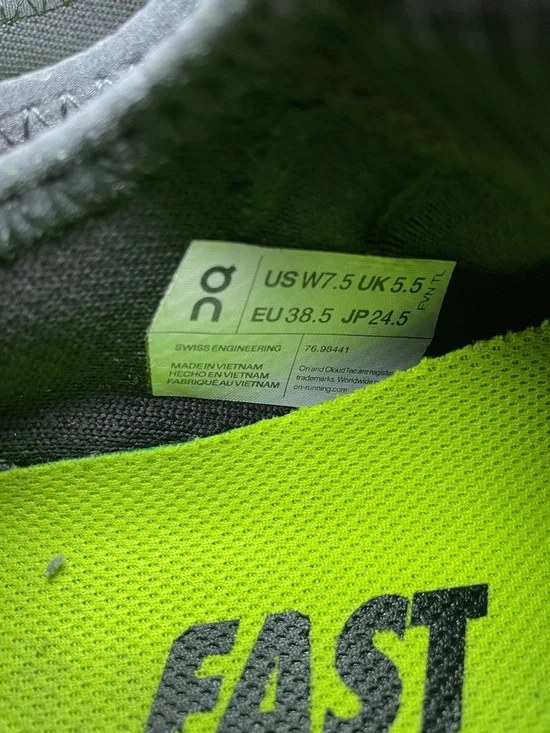 On Cloudeasy sneakers running shoes women’s size 7.5 - Picture 4 of 16